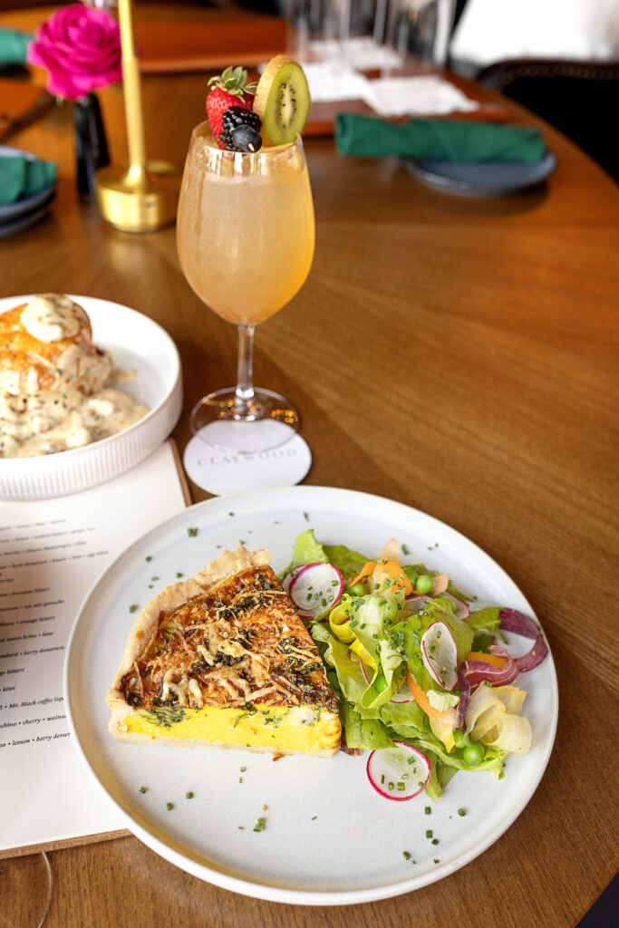 Best restaurants in Hendersonville, NC featuring seasonal brunch and dinner with farm-to-table dishes, buttermilk waffles, eggs, salads, steaks, pastas, burgers and craft cocktails.