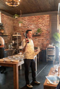 Best restaurants in Hendersonville, NC featuring seasonal brunch and dinner with farm-to-table dishes, buttermilk waffles, eggs, salads, steaks, pastas, burgers and craft cocktails.