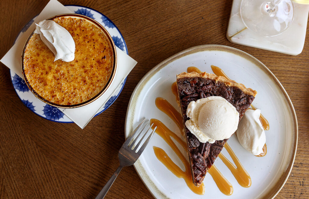 Best restaurants in Hendersonville, NC featuring dinner with farm-to-table dishes, salads, steaks, pastas, burgers and craft cocktails.