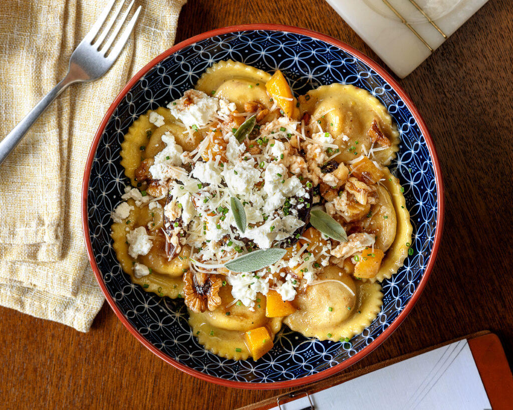 Best restaurants in Hendersonville, NC featuring dinner with farm-to-table dishes, salads, steaks, pastas, burgers and craft cocktails.